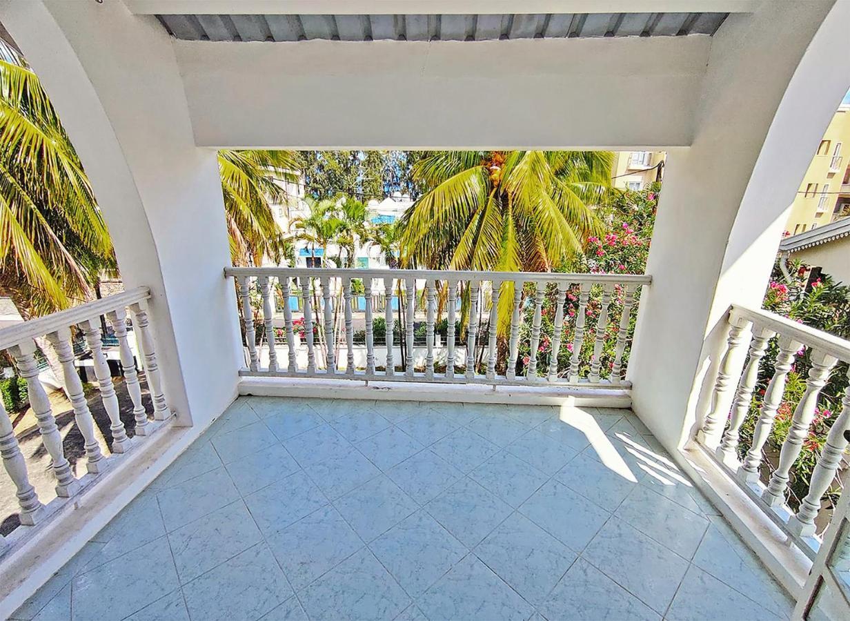 Coconut Bay Apartments Flic-en-Flacq 外观 照片